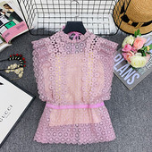 Modern női felső, három színben, csipkével