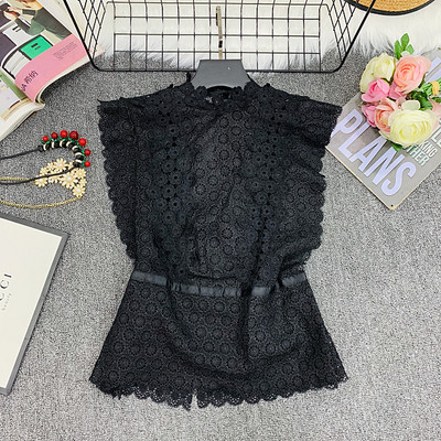 Modern női felső, három színben, csipkével