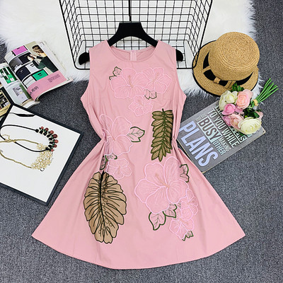 Rochie de dama eleganta cu broderie si motiv floral in mai multe culori