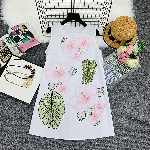 Rochie de dama eleganta cu broderie si motiv floral in mai multe culori