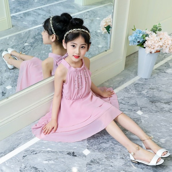 Stílusos gyerekruha három színben, gyöngy elemekkel