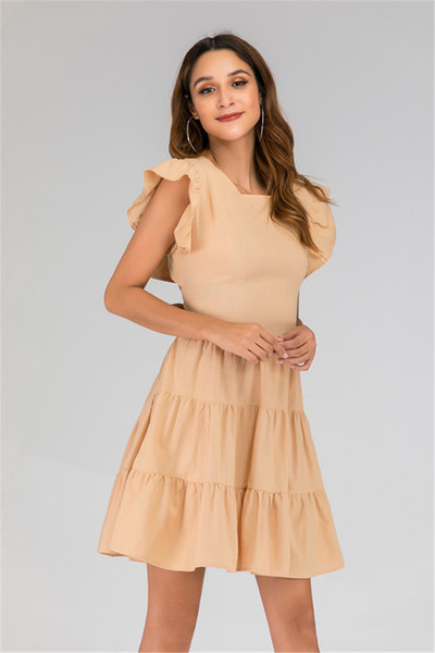 Modern női ruha szabású modell elemmel - hátul szalaggal