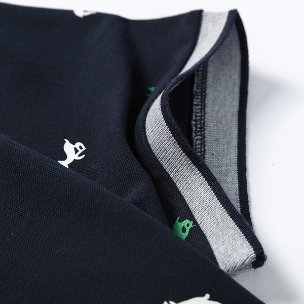 Férfi alkalmi póló négy színben, hímzéssel és gombokkal