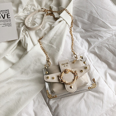 Stílusos női táska négy színben 3D fém elemekkel és hosszú fémlánccal