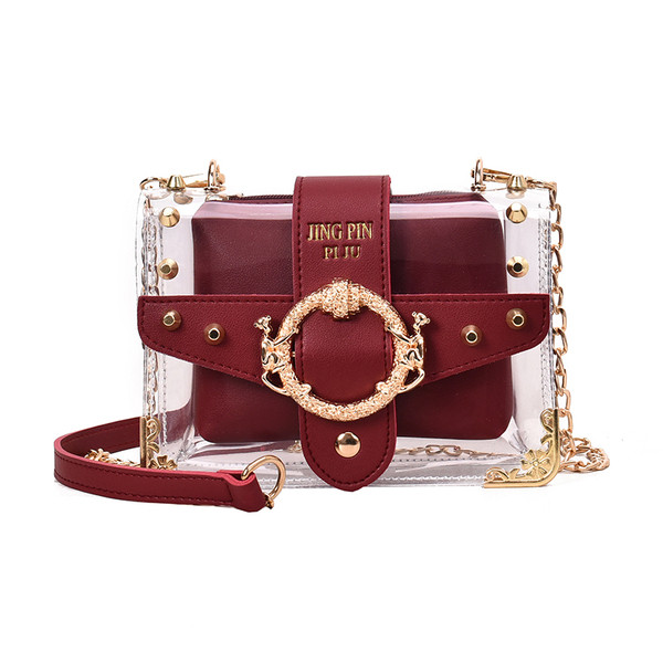 Stílusos női táska négy színben 3D fém elemekkel és hosszú fémlánccal