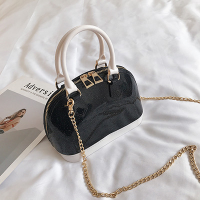 Geanta eleganta din piele lacuita in cinci culori, cu manere scurte si lungi