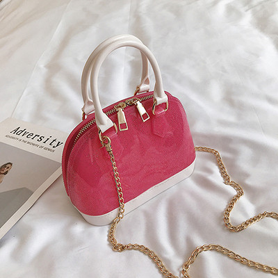 Geanta eleganta din piele lacuita in cinci culori, cu manere scurte si lungi