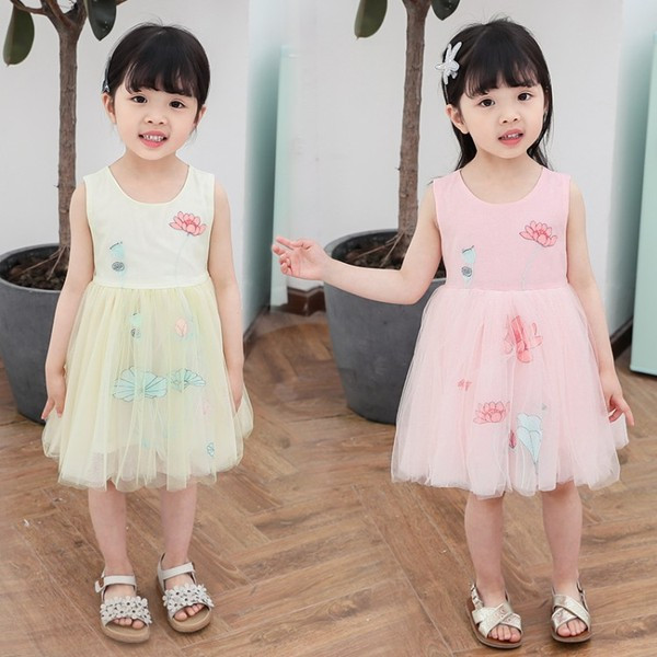 Стилна детска рокля в три цвята с тюл и панделка