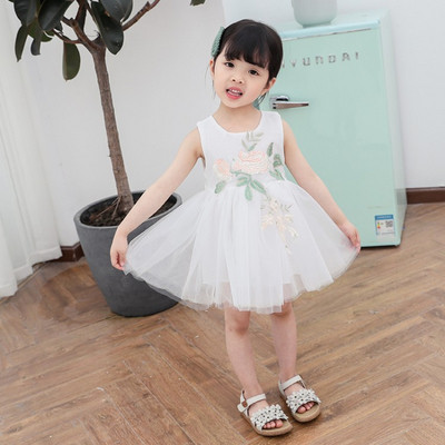 Детска модерна рокля в три цвята с бродерия 
