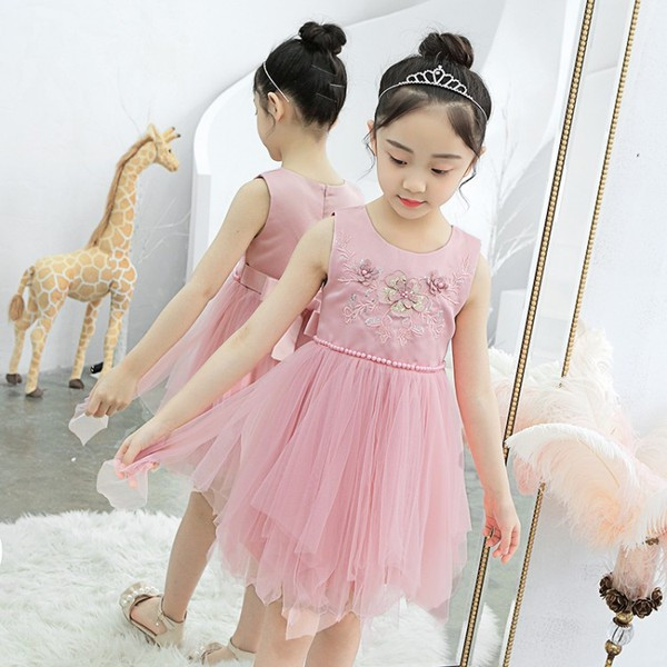 Gyerekruha két színben tüllel és hímzéssel