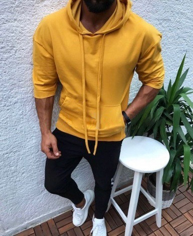 Napi férfi pulóver több színben zsebekkel és kapucnival