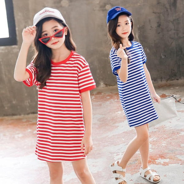 Alkalmi gyerekruha O-nyakkal, két színben