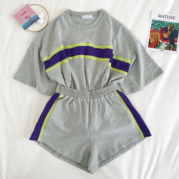 Kétrészes sport-napi női szett szegéllyel