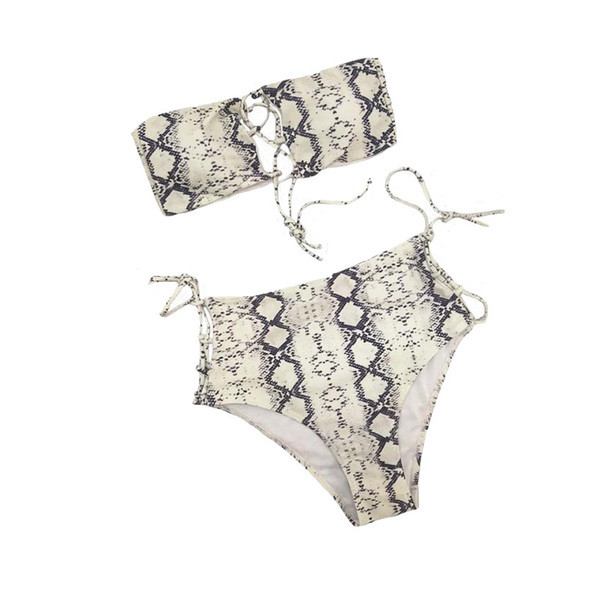 Korszerű kétrészes női fürdőruha kígyómintával két színben