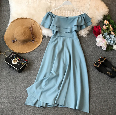 Stílusos, csupasz vállú női ruha többféle színben