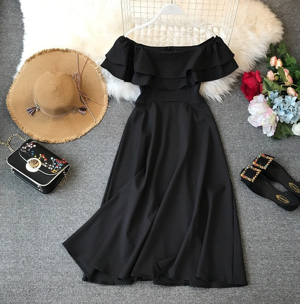 Stílusos, csupasz vállú női ruha többféle színben