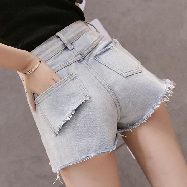 НОВО Модерни дамски къси дънкови панталони в два цвята със страничен цип