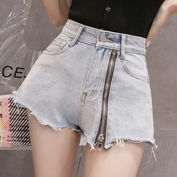 НОВО Модерни дамски къси дънкови панталони в два цвята със страничен цип