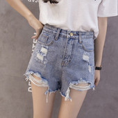 Pantaloni scurți moderni de dama cu motive rupte de culoare albastru deschis