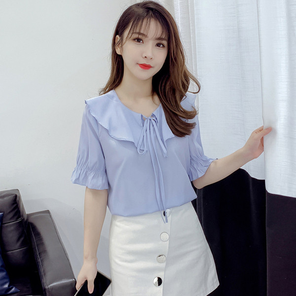 Cămașă modernă de damă cu mâneci 3/4 în alb și albastru