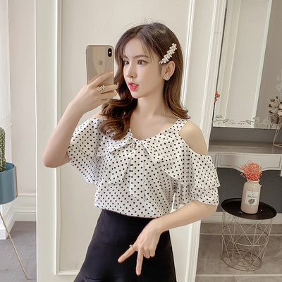 Aktuális női pöttyös blúz csupasz vállal, három színben