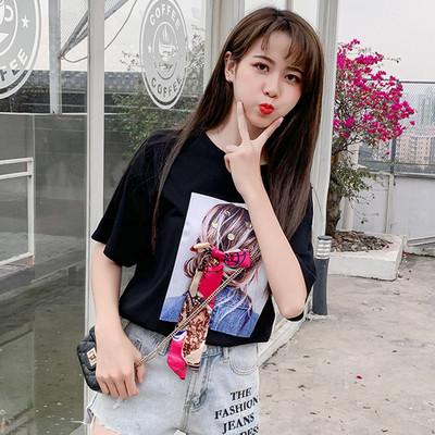 Modern női blúz rövid ujjú fehér és fekete színben, 3D elemmel