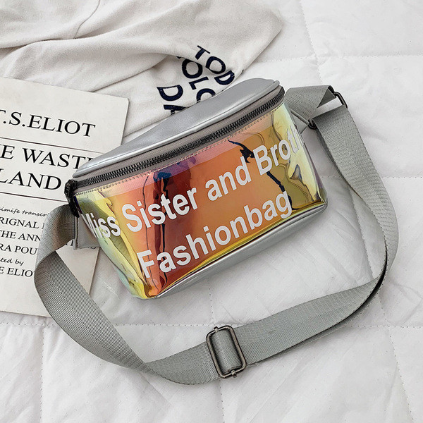 Μοντέρνα γυναικεία τσάντα  σε δύο χρώματα