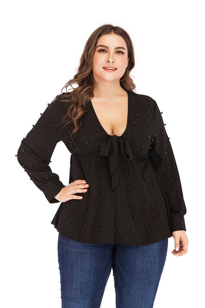 Alkalmi női blúz V-nyakkal, fekete színben