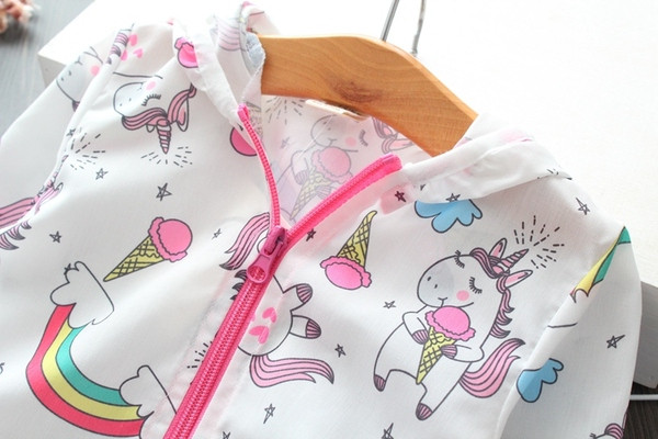 Μοντέρνο παιδικό μπουφάν  για κορίτσια σε λευκό χρώμα