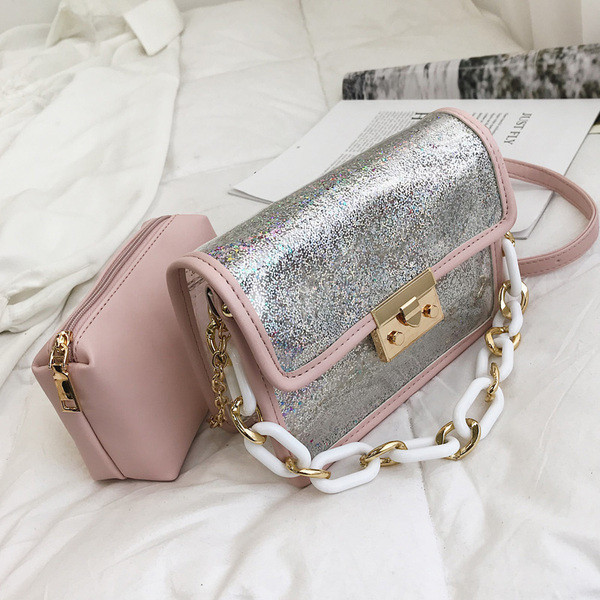 Modern női táska fényes elemekkel három színben, rövid és hosszú lánccal