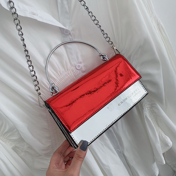 Geanta de mana moderna din piele lacuita in patru culori cu maner scurt si lung