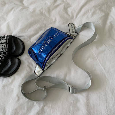 Μοντέρνα γυναικεία τσάντα σε τέσσερα χρώματα