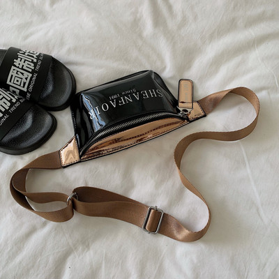 Μοντέρνα γυναικεία τσάντα σε τέσσερα χρώματα