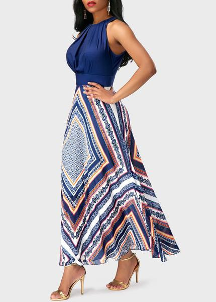 Modern női ruha csupasz vállú kék színben