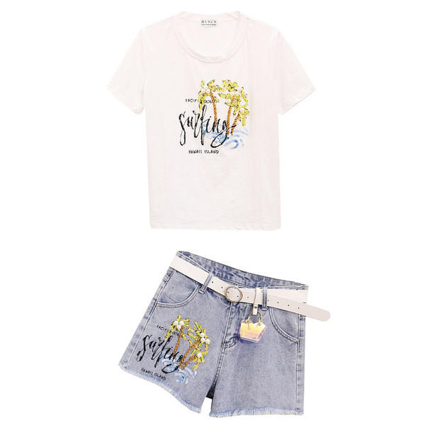 Μοντέρνο γυναικείο σετ -  μπλουζάκι και  τζιν με πούλιες