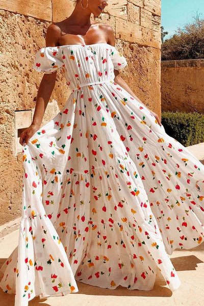 Alkalmi női ruha ejtett vállú fehér színben