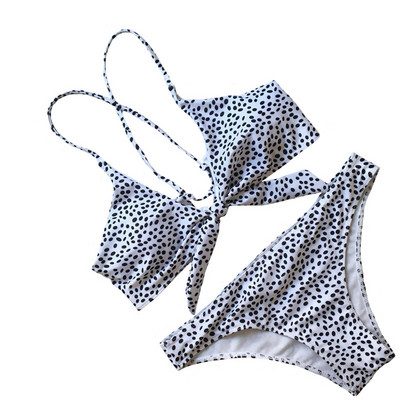 Modern kétrészes fürdőruha vékony pántokkal