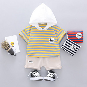 Set sport pentru copii in dungi pentru baieti in trei culori