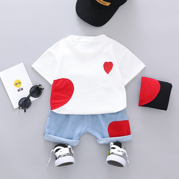 Modern gyerek szett fiúknak fehér és fekete színben