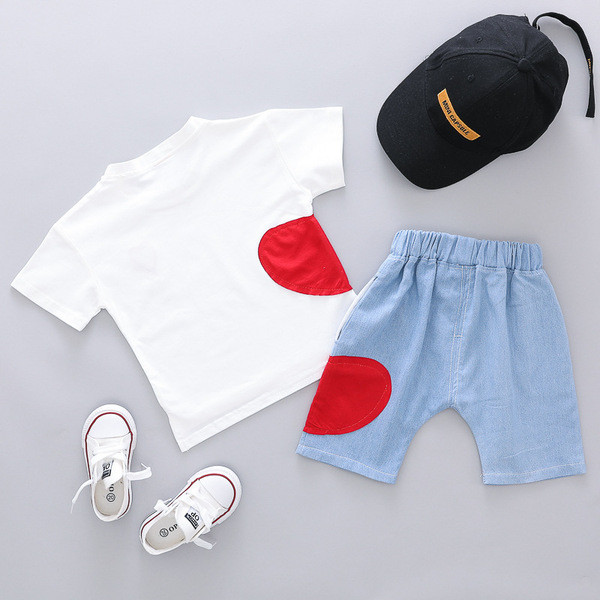 Modern gyerek szett fiúknak fehér és fekete színben