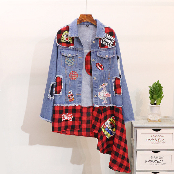 ΝΕΟ  μοντέρνο μοντέλο ασύμμετρου γυναικείο μπουφάν  με έγχρωμα εμβλήματα