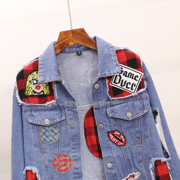 ΝΕΟ  μοντέρνο μοντέλο ασύμμετρου γυναικείο μπουφάν  με έγχρωμα εμβλήματα