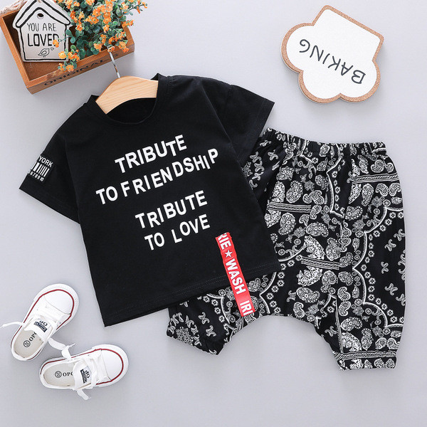 Set copii model nou in trei culori pentru baieti