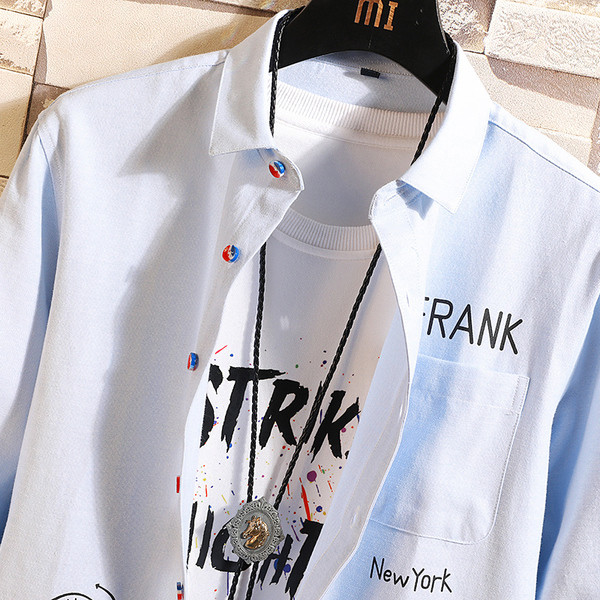 Modern férfi ing három színben feliratokkal és zsebbel