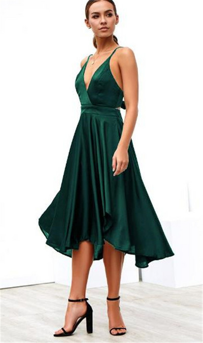 Elegáns női ruha szabású modell vékony pántokkal, több színben