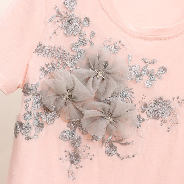 Stílusos női szett két részből - póló és farmer 3D elemmel