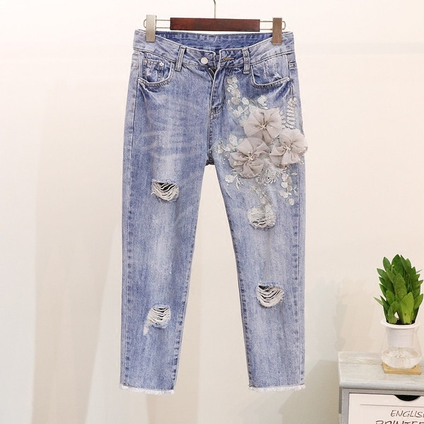 Stílusos női szett két részből - póló és farmer 3D elemmel