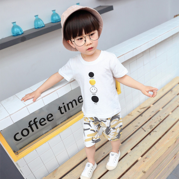 Stílusos kétrészes gyerekkészlet fiúknak