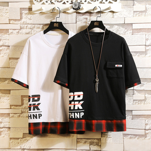 Modern férfi póló három színben zsebbel és feliratokkal