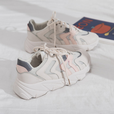 Γυναικεία αναπνέοντα αθλητικά πάνινα παπούτσια σε τρία χρώματα